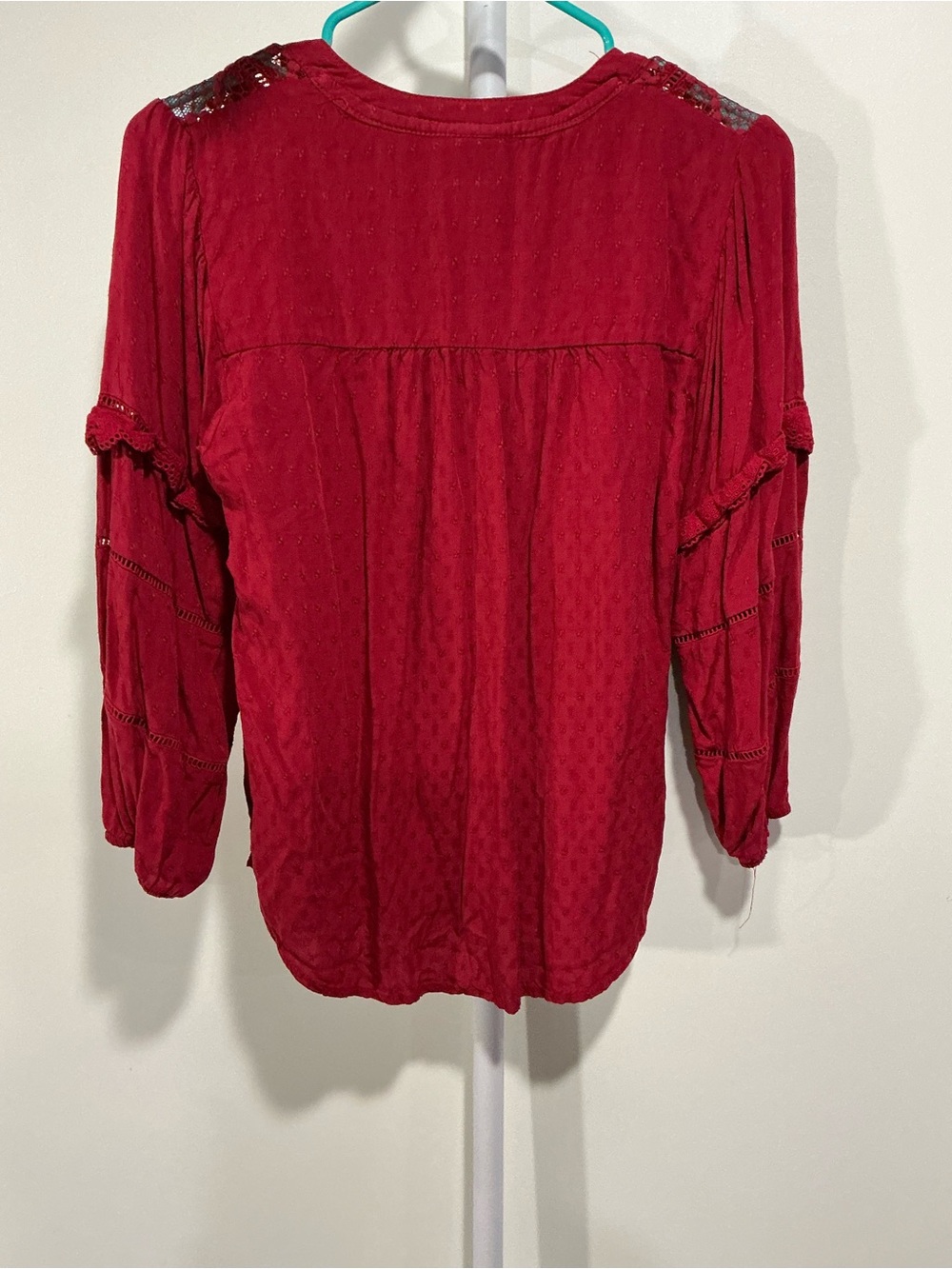 Knox Rose Red Button-Front Crochet Yoke Peasant Blouse - Picture 4 of 5